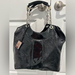 Authentic Oscar de la Renta pebble patent leather handbag with chain link straps
